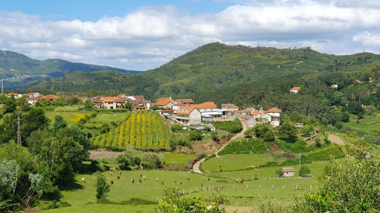 Casa Caminho Da Ponte * Moncao